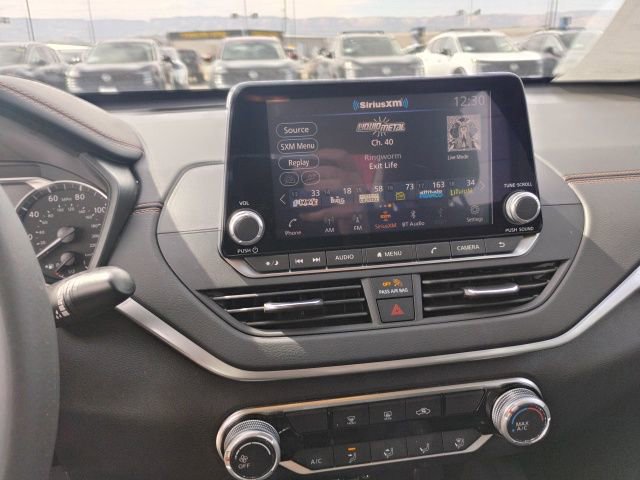 Used 2022 Nissan Altima 2.5 SR AWD/4WD image 17