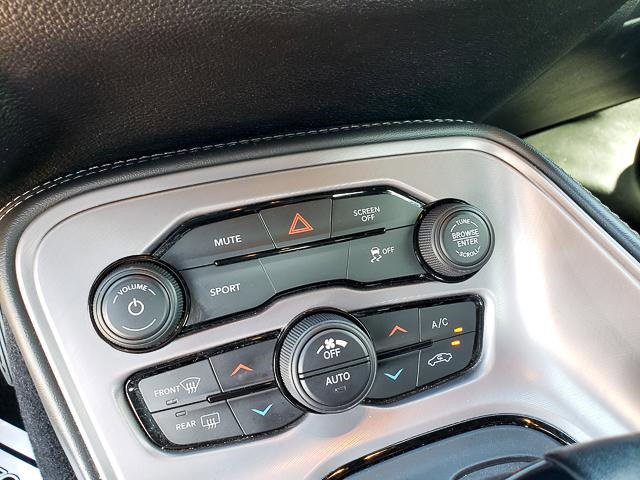 Used 2023 Dodge Challenger SXT image 16