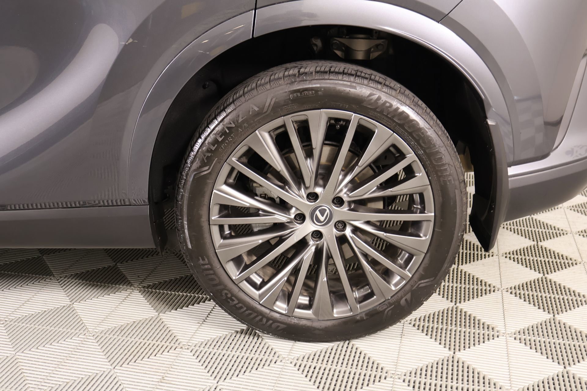 Used 2024 Lexus RX 350 w/ Convenience Package image 19