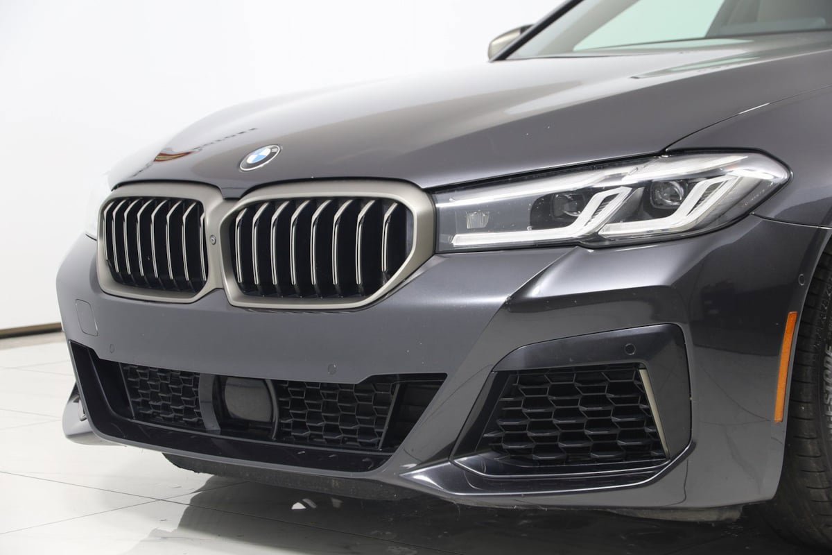 Used 2023 BMW M550i xDrive image 66
