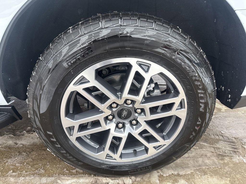 Used 2025 Ford Expedition Active image 49