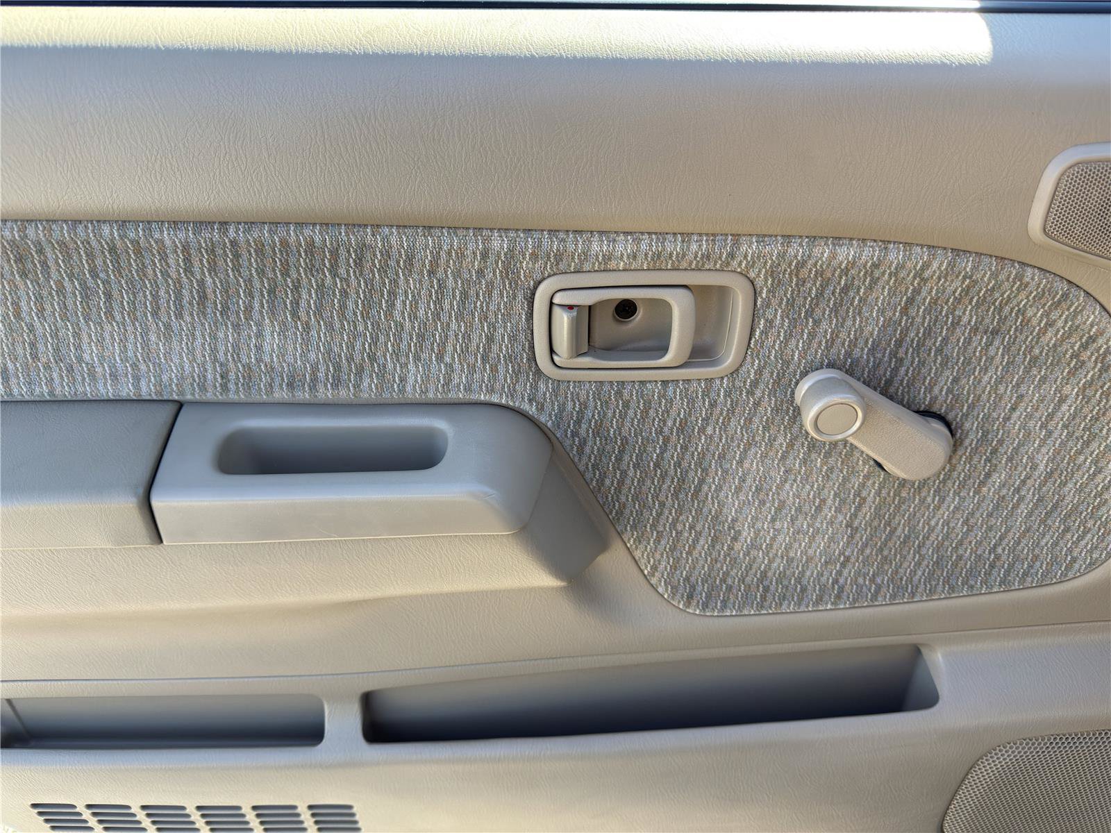 Used 1998 Nissan Frontier XE RWD image 15