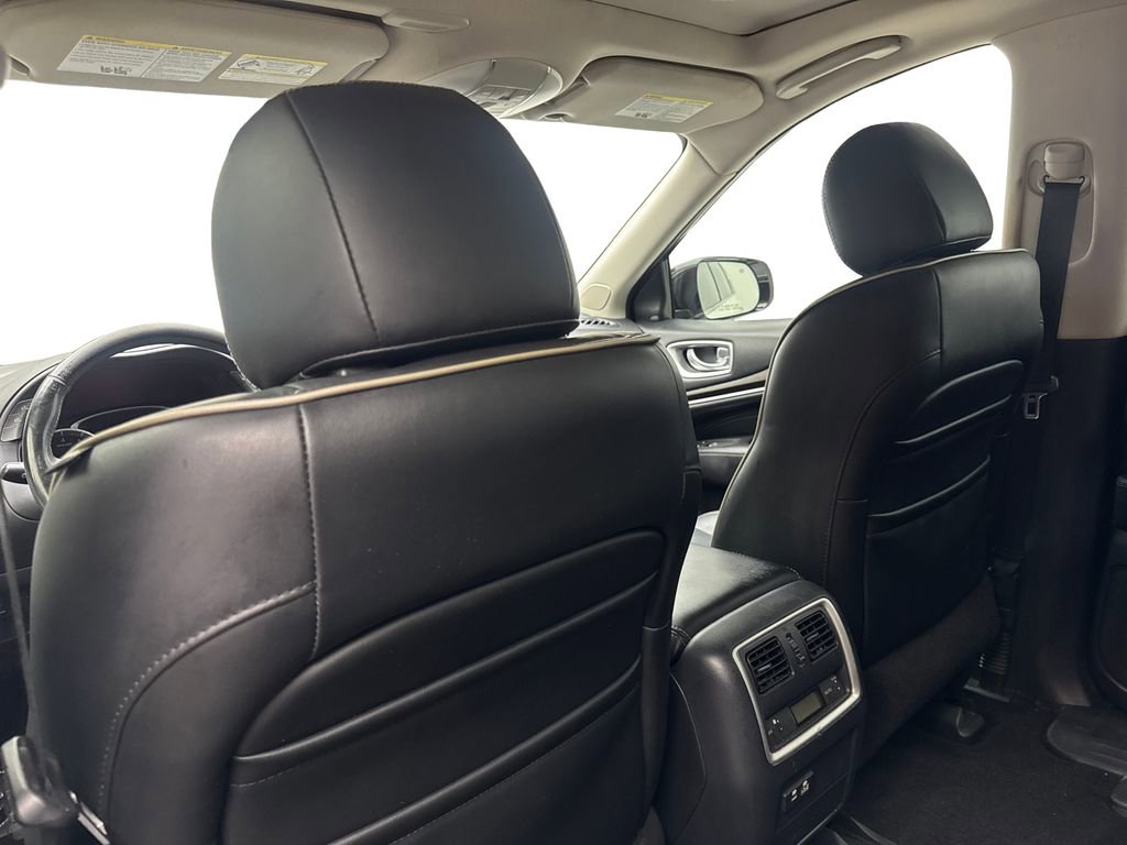 Used 2019 INFINITI QX60 Luxe w/ Essential Package image 35