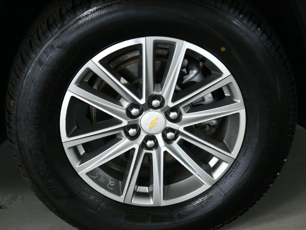 Used 2023 Chevrolet Traverse LT image 10