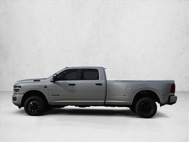 New 2026 RAM 3500 Big Horn AWD/4WD image 5