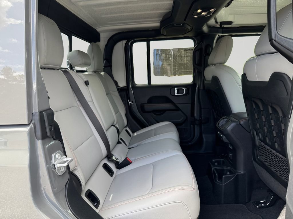 Used 2020 Jeep Gladiator Mojave AWD/4WD image 13