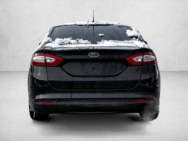 Used 2015 Ford Fusion SE image 6