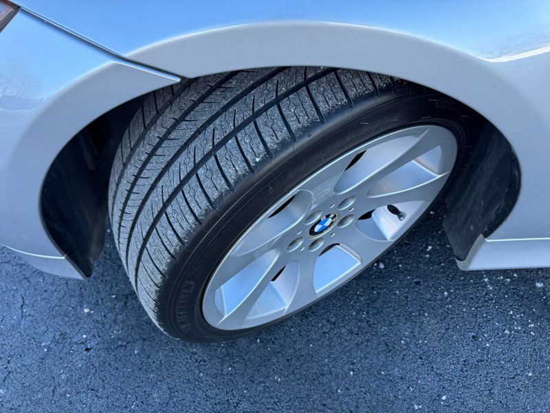 Used 2006 BMW 330i Sedan image 23