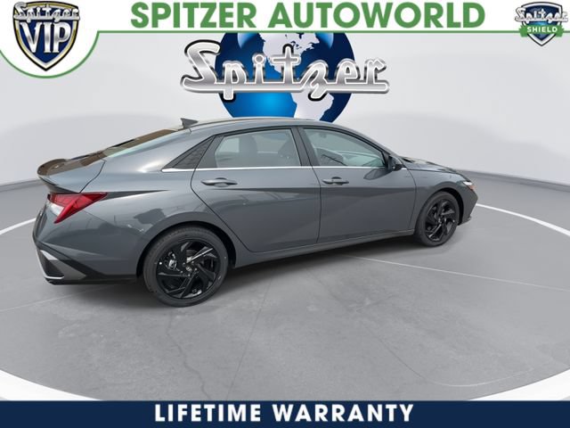 New 2026 Hyundai Elantra SEL Sport Premium FWD image 9