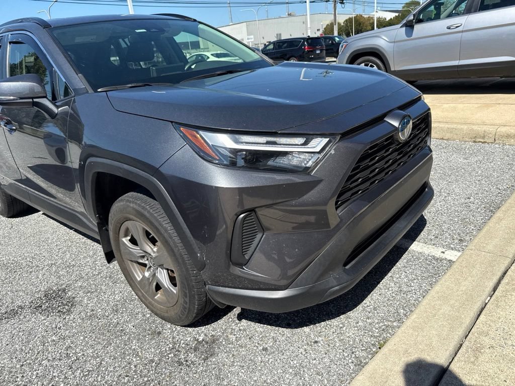 Used 2023 Toyota RAV4 XLE w/ Convenience Package AWD/4WD image 4