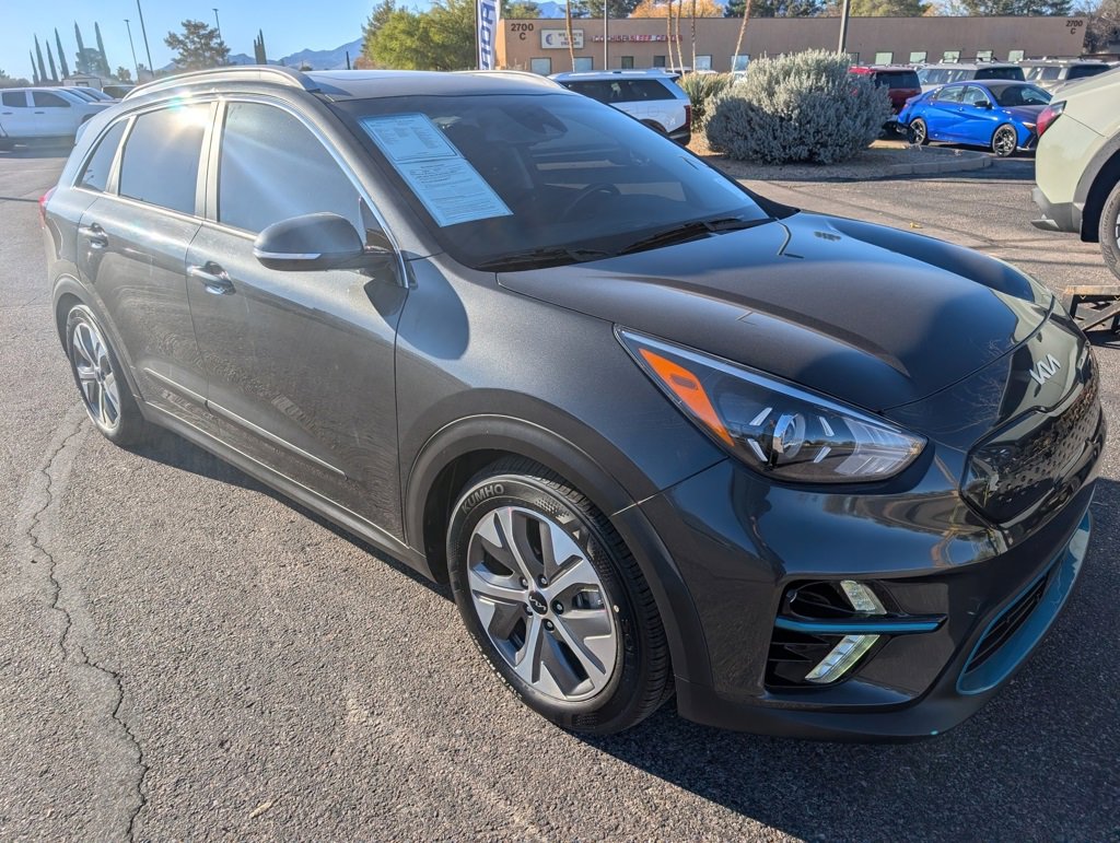 Used 2022 Kia Niro EX Premium image 7
