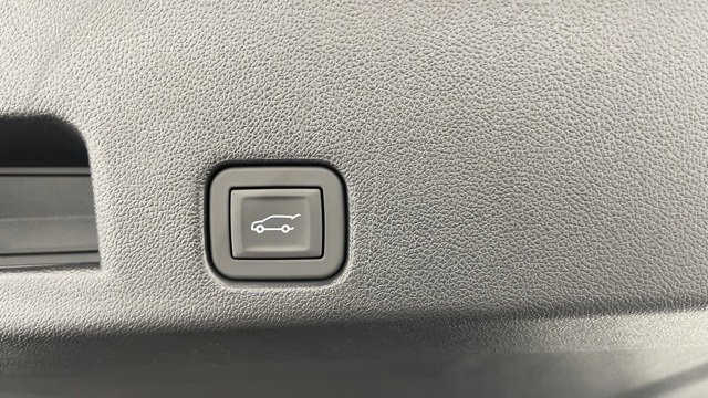 Used 2025 Chevrolet Traverse RS w/ LPO, Floor Liner Package image 50