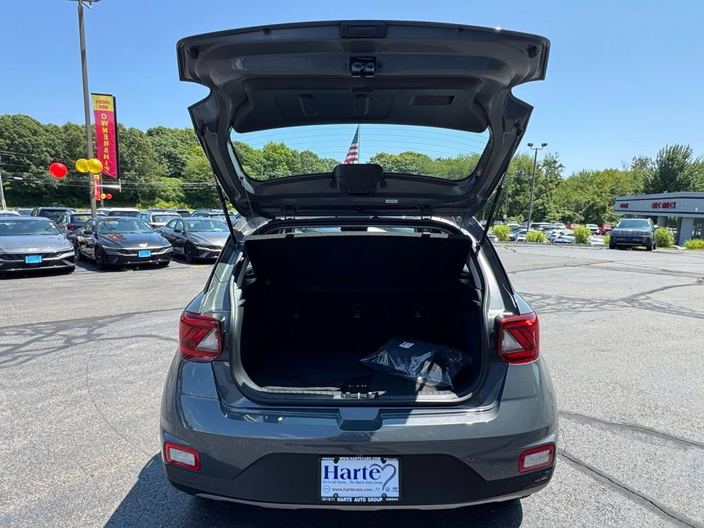 Used 2026 Hyundai Venue SEL FWD image 19