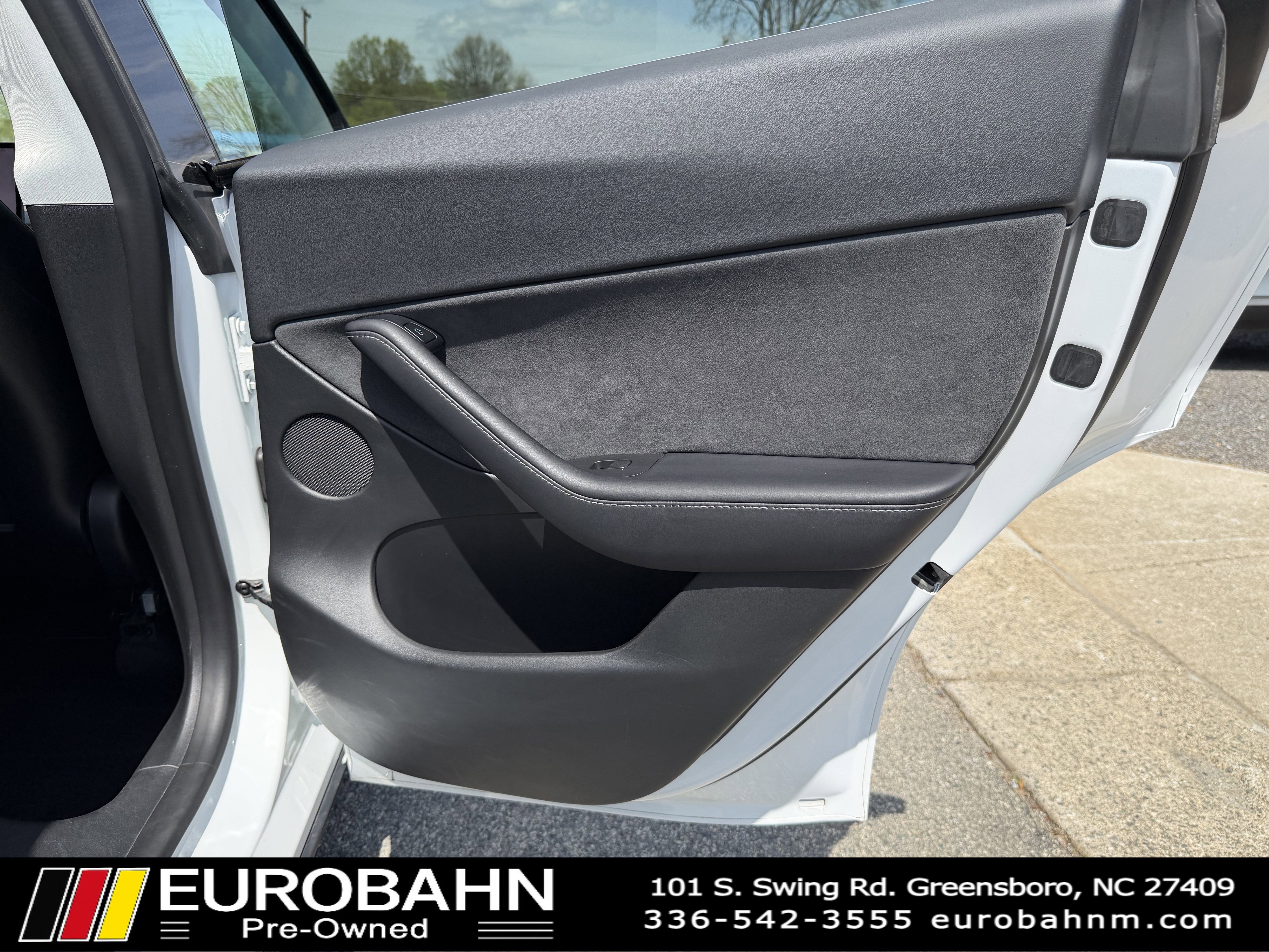 Used 2022 Tesla Model Y Long Range image 17