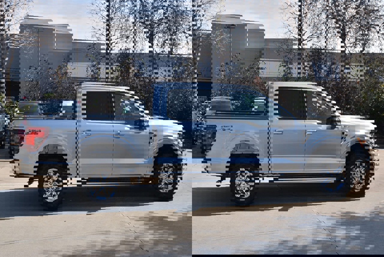 Used 2025 Ford F150 XLT w/ Equipment Group 301A Standard image 6