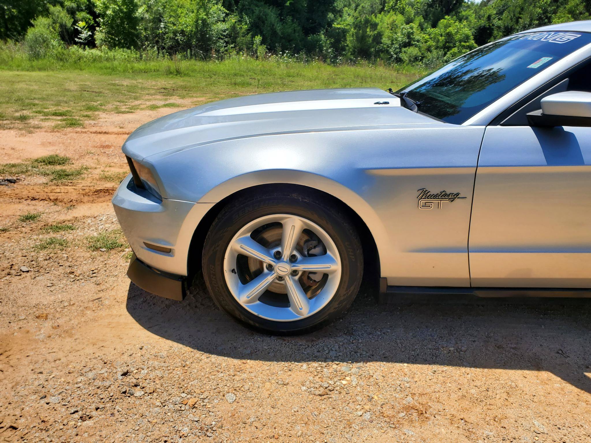 Used 2010 Ford Mustang GT Premium RWD image 3