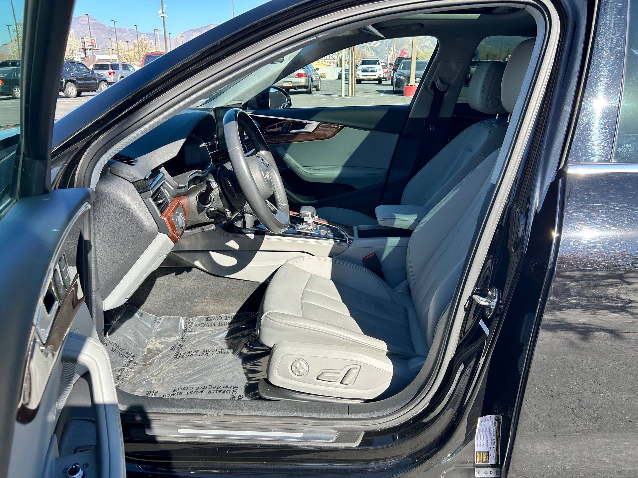 Used 2022 Audi A4 2.0T Premium Plus w/ Premium Plus Package AWD/4WD image 12
