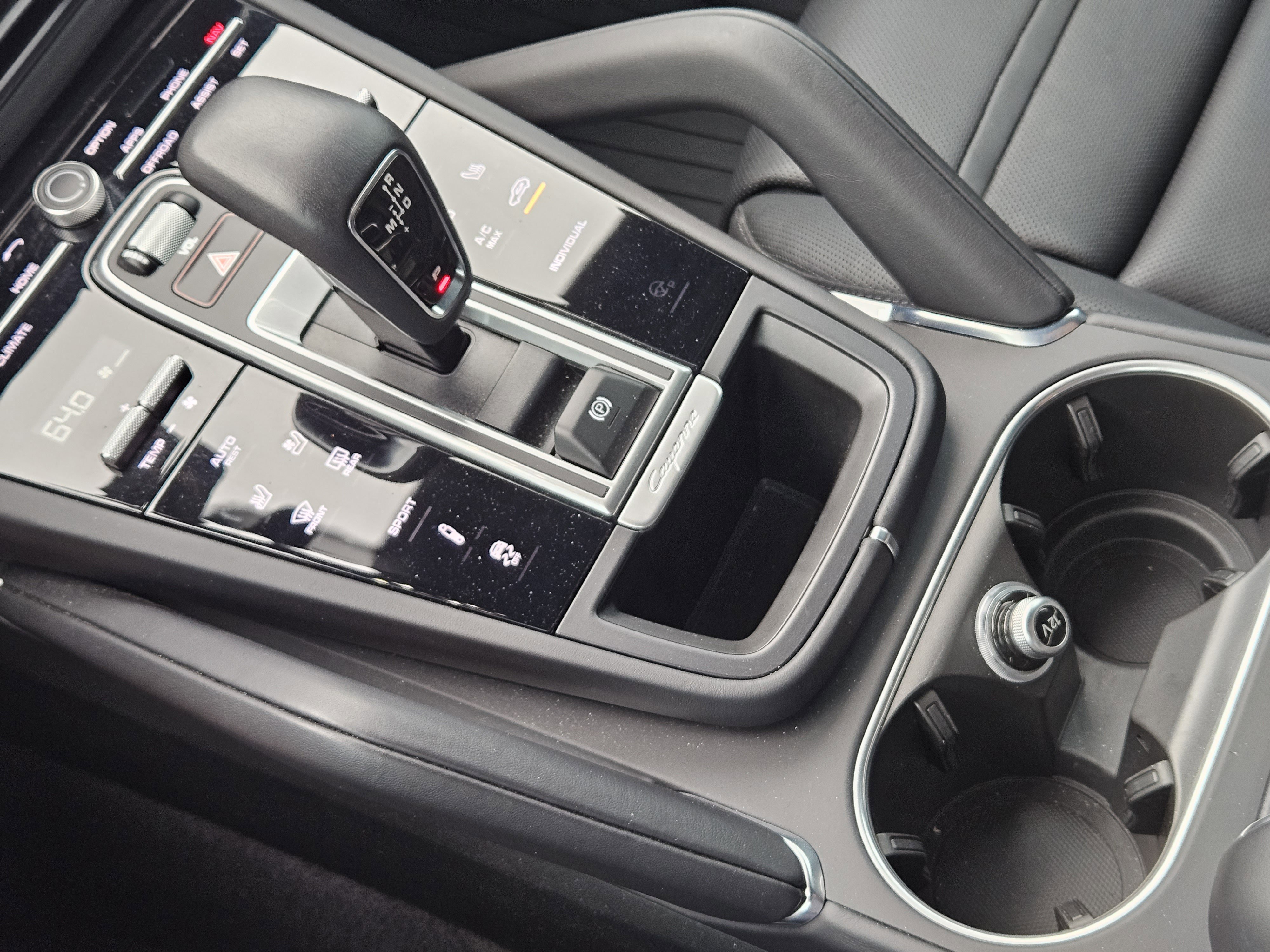 Certified 2022 Porsche Cayenne Turbo image 20
