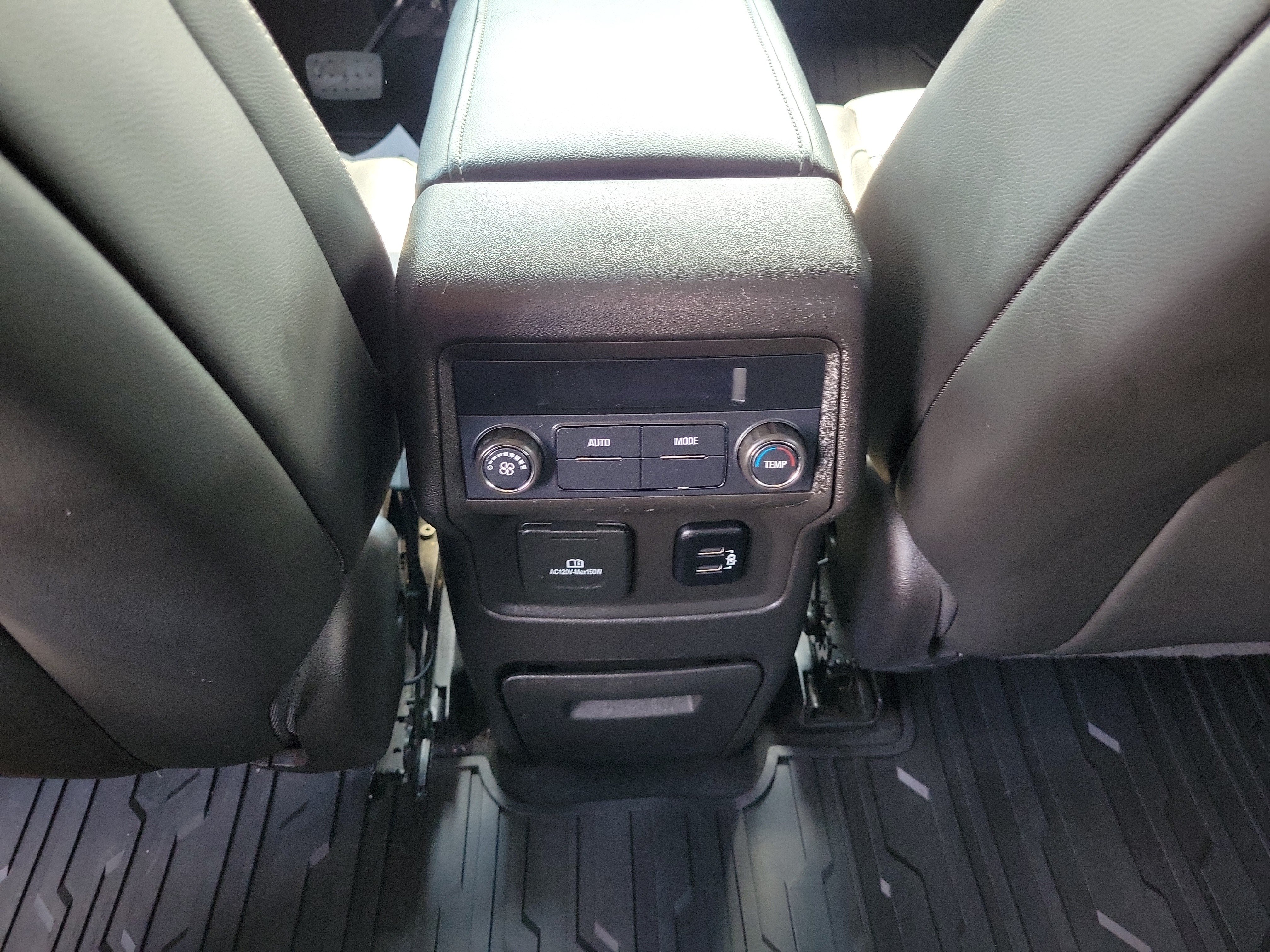 Used 2018 GMC Acadia SLT FWD image 11