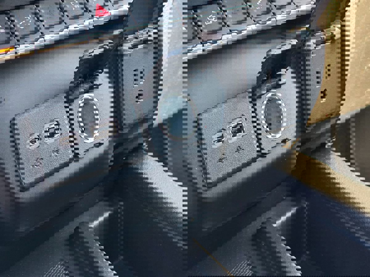 Used 2020 Chevrolet Silverado 2500 LTZ w/ LTZ Premium Package image 42