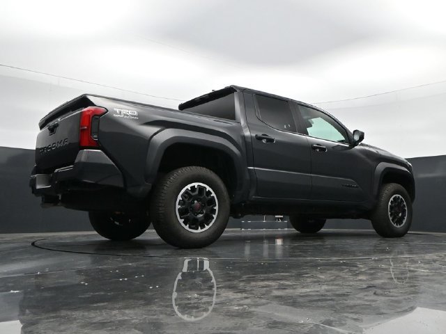 Used 2024 Toyota Tacoma TRD Off-Road AWD/4WD image 35