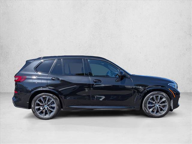Certified 2022 BMW X5 xDrive45e w/ M Sport Package AWD/4WD image 4