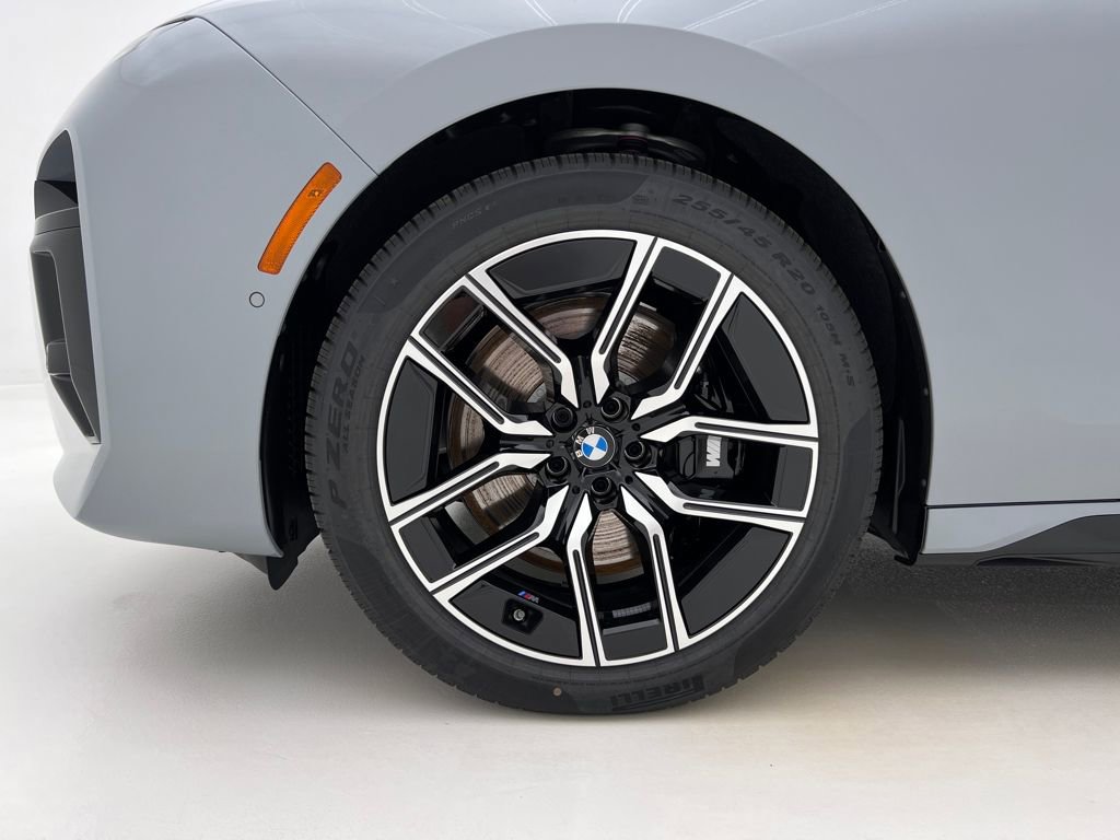 New 2026 BMW 740i xDrive w/ Premium Package image 23