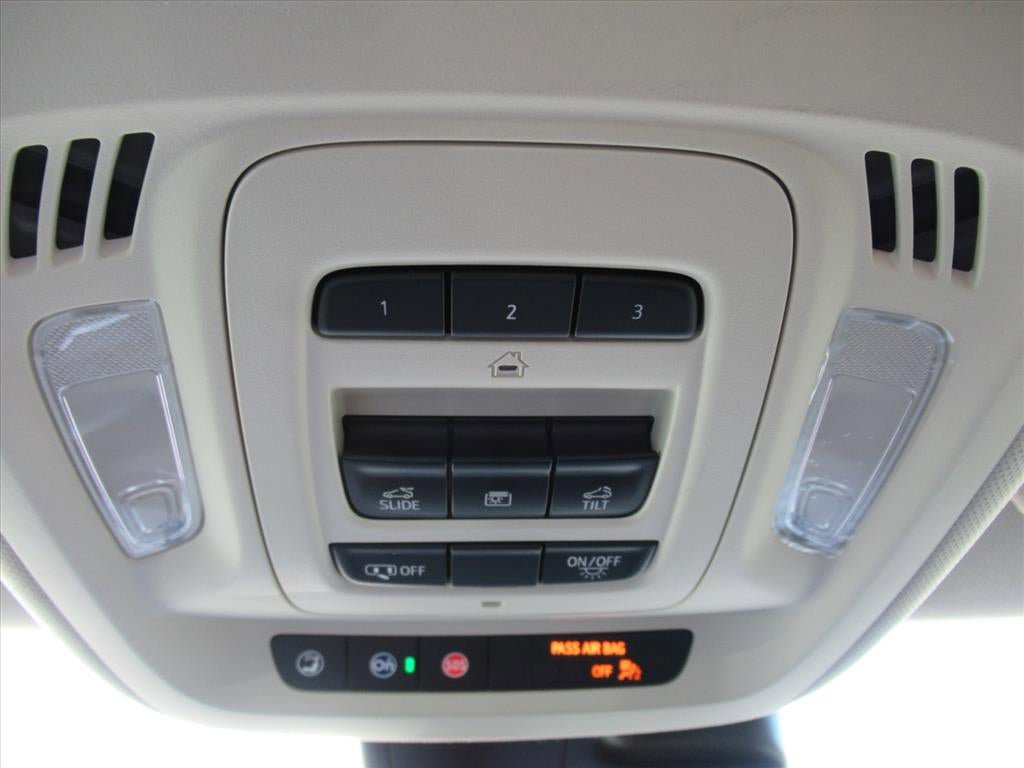 Used 2023 Buick Envision Avenir FWD image 33