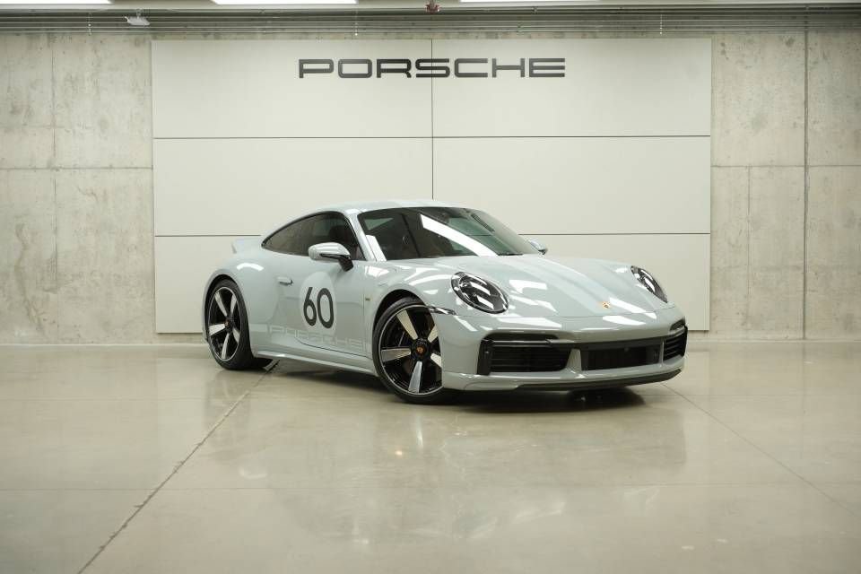 Certified 2023 Porsche 911 Sport Classic RWD image 9