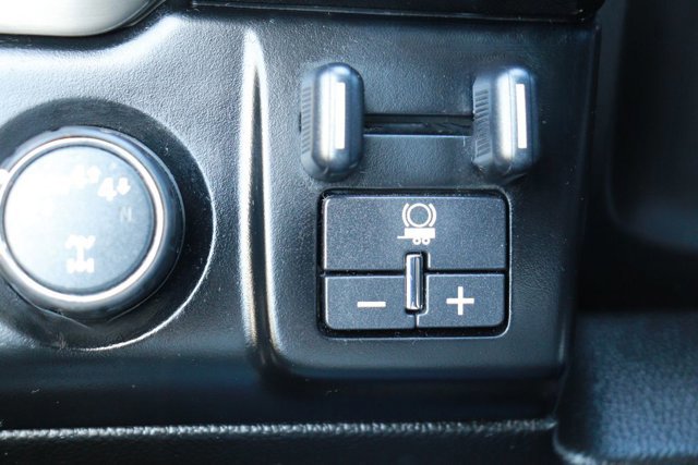 Used 2018 GMC Yukon Denali w/ Denali Ultimate Package image 27