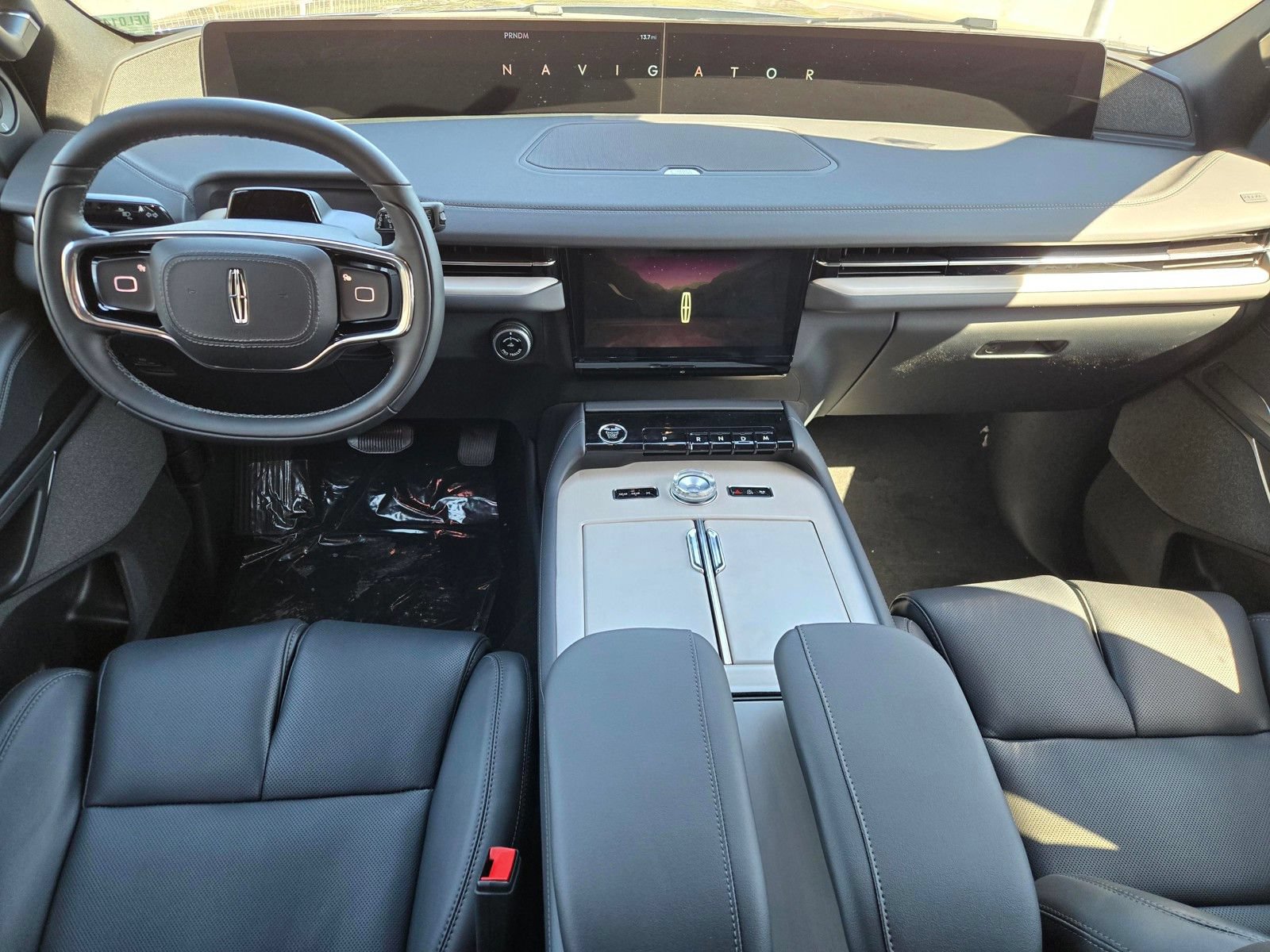 New 2027 Lincoln Navigator Reserve w/ Jet Appearance Package AWD/4WD image 9