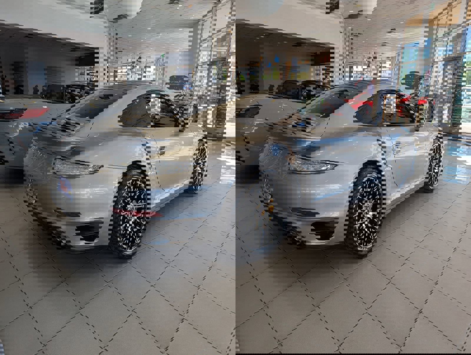 Used 2014 Porsche 911 Turbo AWD/4WD image 4