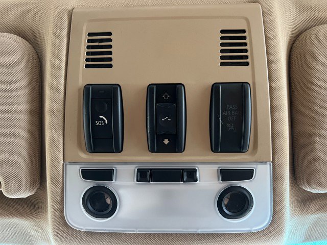 Used 2006 BMW 325i Sedan image 24