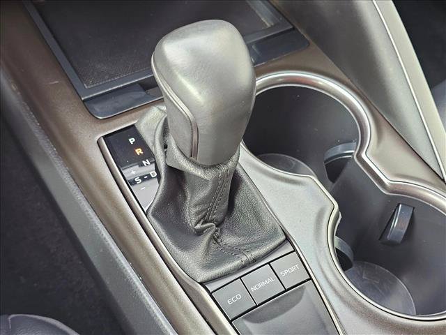 Used 2022 Toyota Camry SE FWD image 30