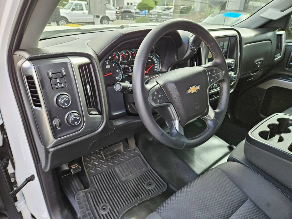 Used 2017 Chevrolet Silverado 1500 LT w/ Trailering Package AWD/4WD image 18