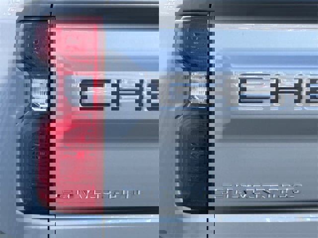 Used 2025 Chevrolet Silverado 1500 Custom Trail Boss w/ LPO, Dark Essentials Package image 6