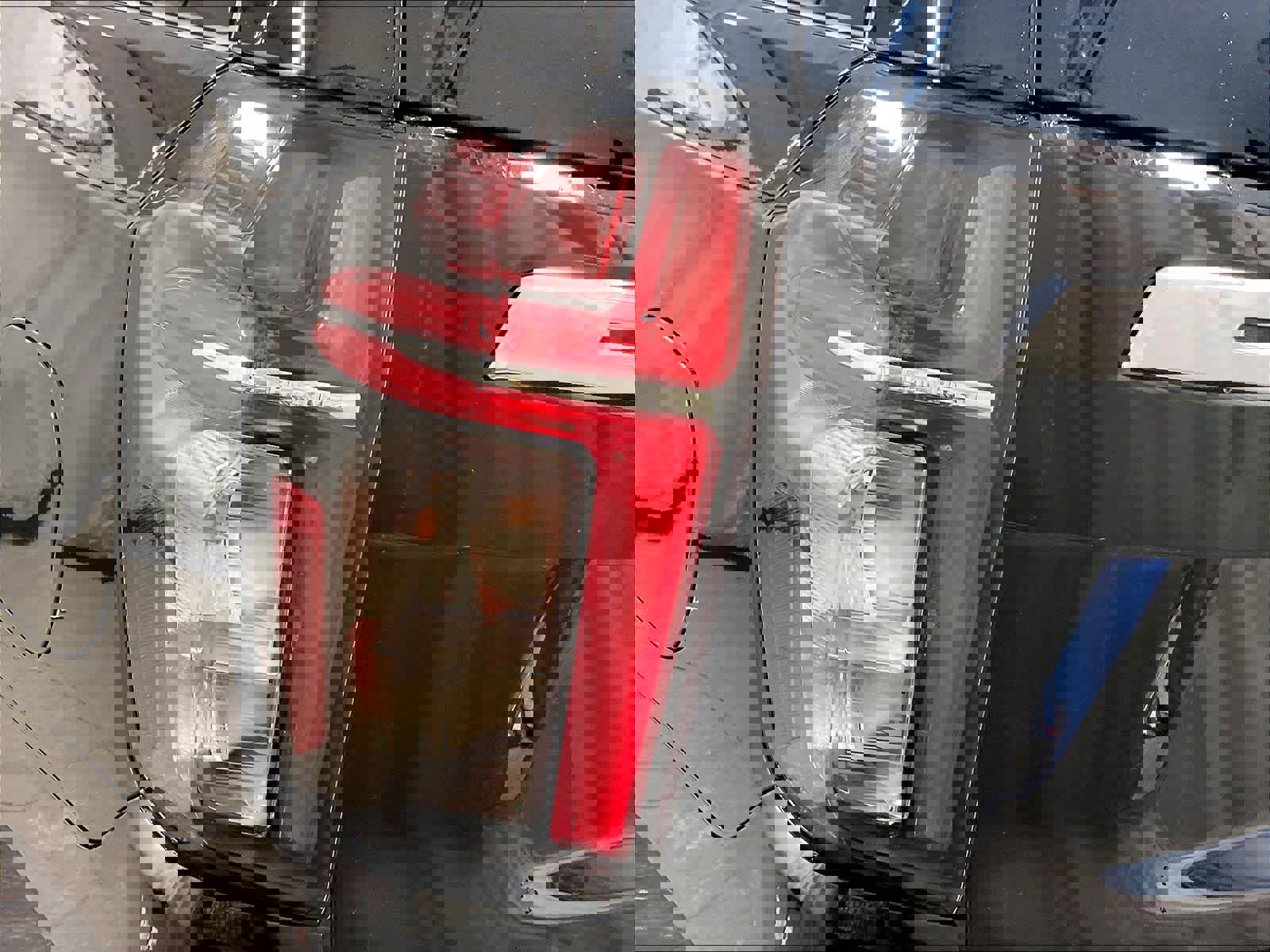 Used 2023 Chevrolet Tahoe High Country image 34