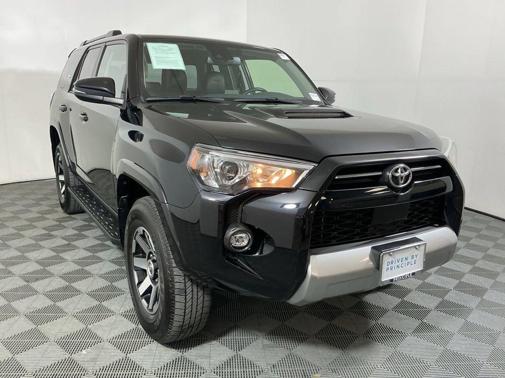 Used 2024 Toyota 4Runner TRD Off-Road Premium AWD/4WD image 4