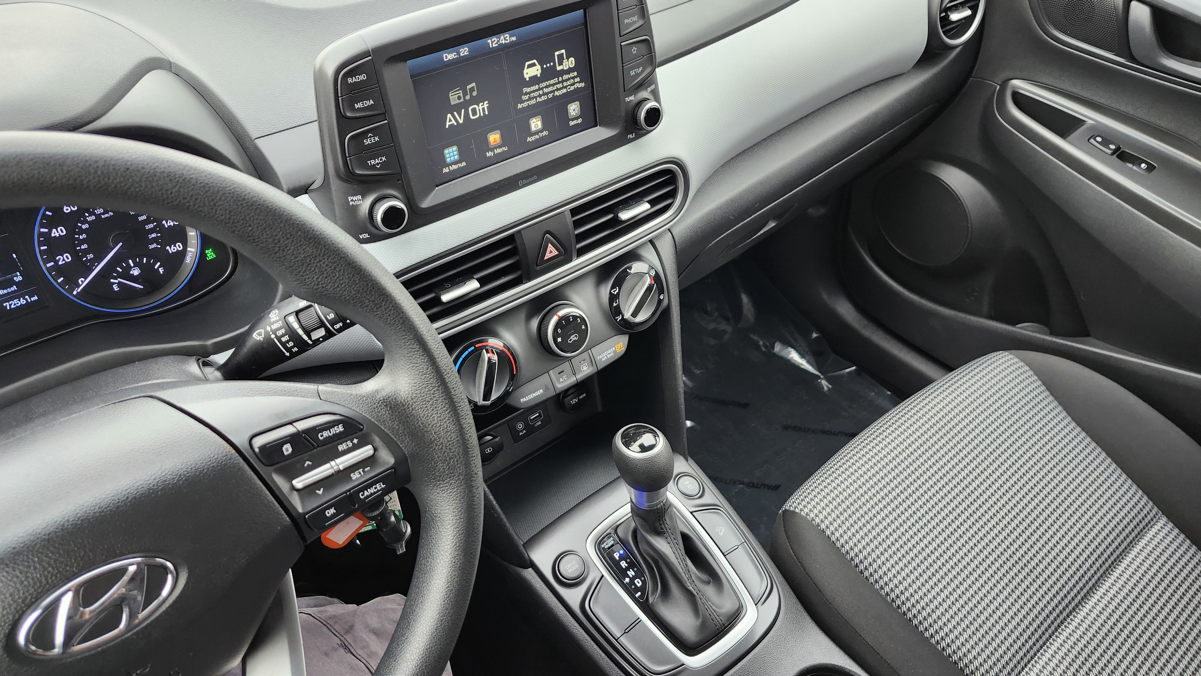 Used 2020 Hyundai Kona SE image 28