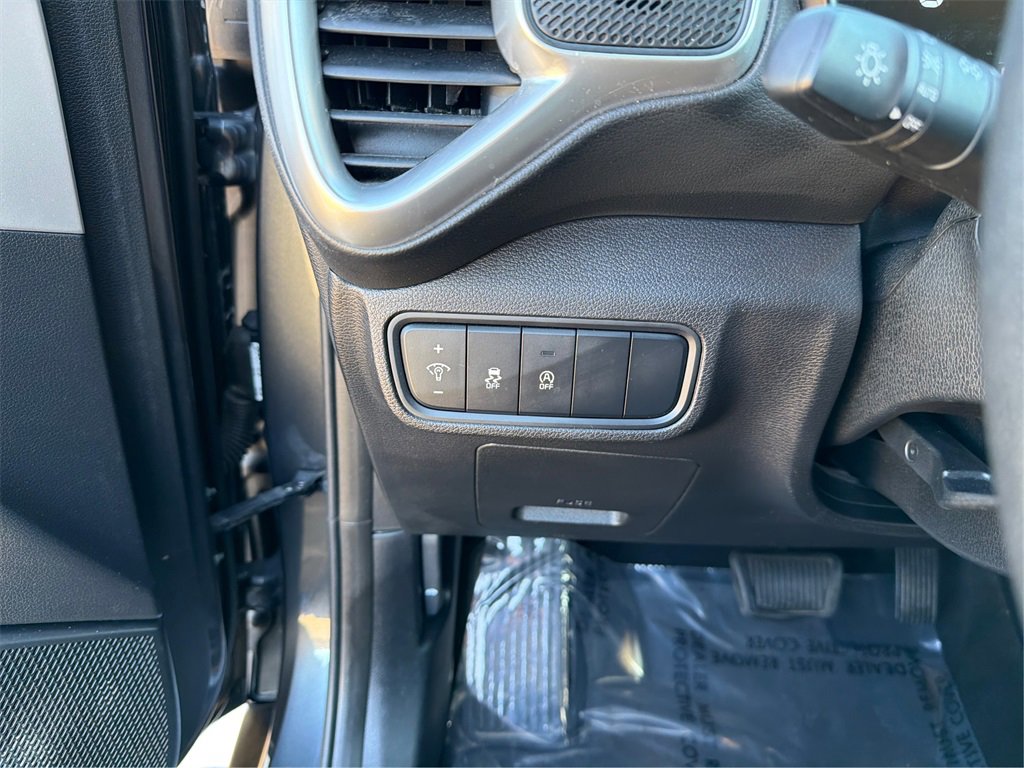 Used 2023 Kia Soul LX w/ Option Group 015 image 17