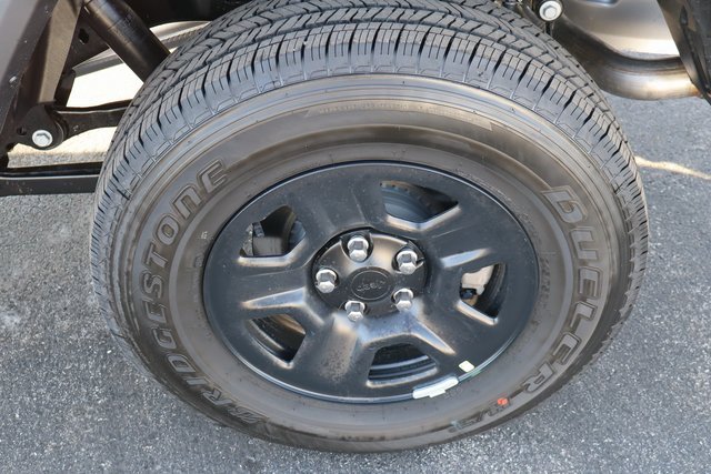 New 2026 Jeep Gladiator Sport image 23