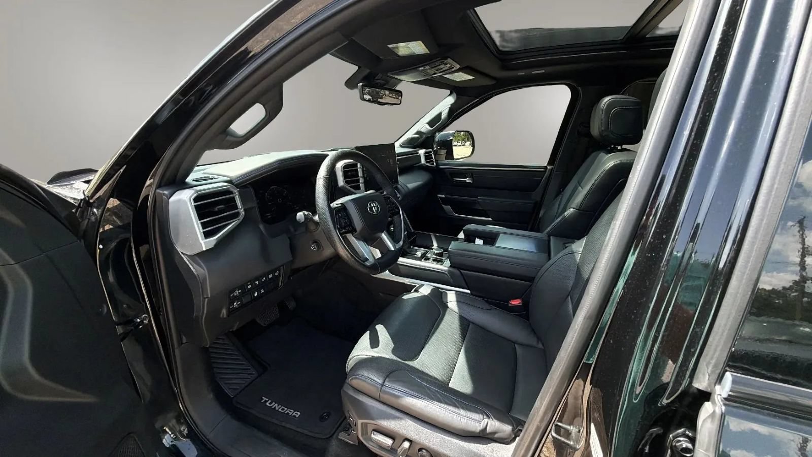 Used 2023 Toyota Tundra Platinum AWD/4WD image 13