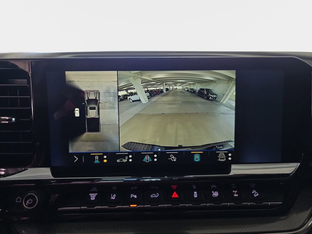 Used 2026 Chevrolet Silverado 2500 ZR2 AWD/4WD image 24