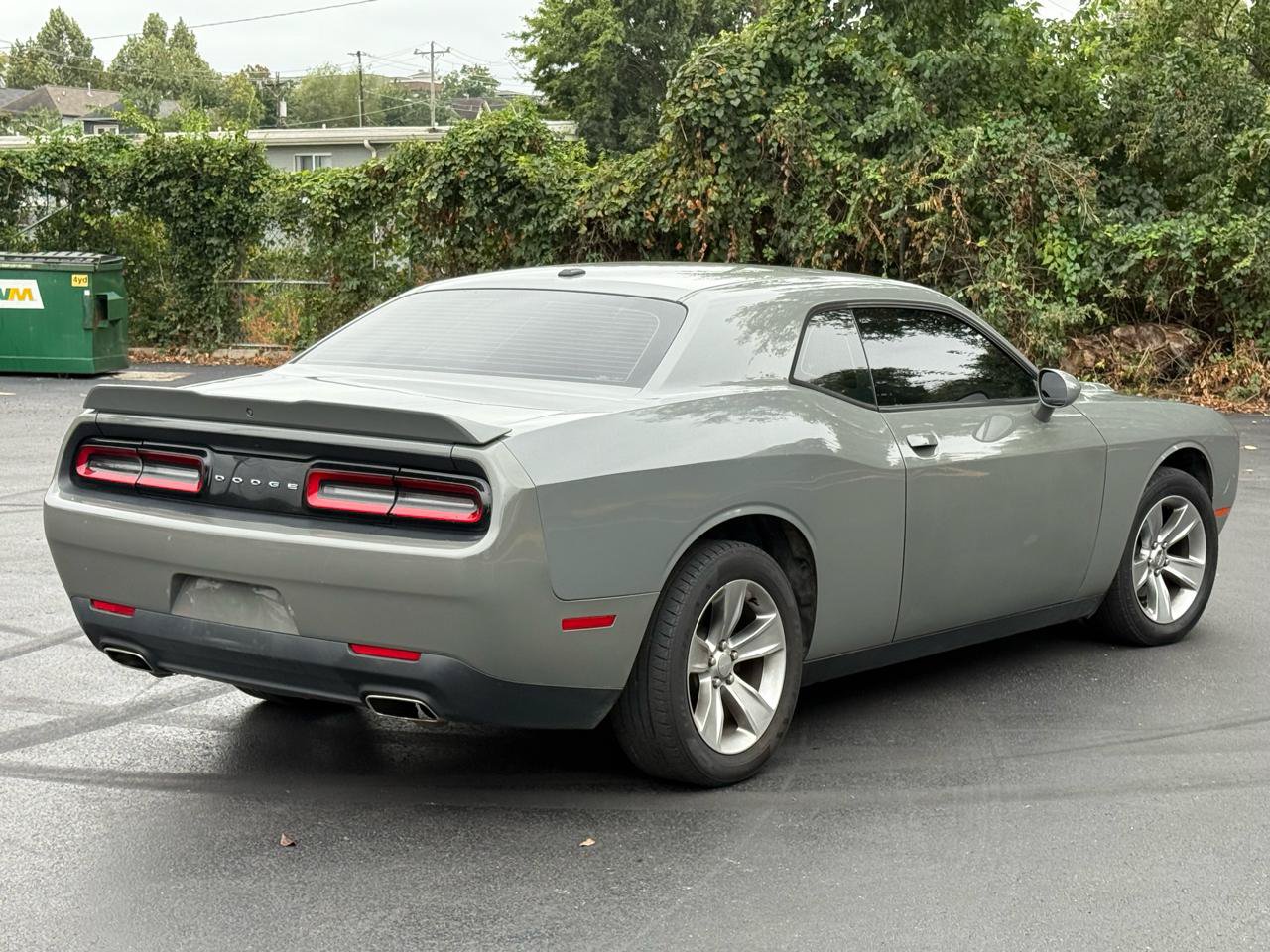 Used 2019 Dodge Challenger SXT RWD image 4