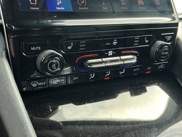 Used 2023 Jeep Grand Cherokee Limited AWD/4WD image 33