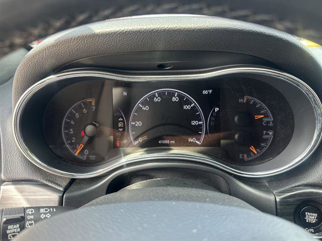 Used 2020 Jeep Grand Cherokee Laredo AWD/4WD image 33