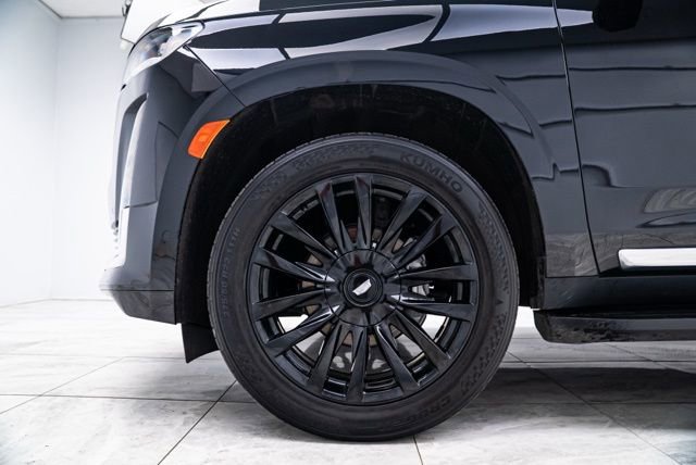 Used 2021 Cadillac Escalade ESV Premium Luxury image 37