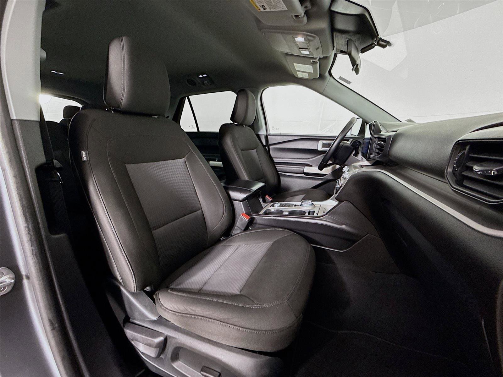 Used 2022 Ford Explorer XLT w/ Class IV Trailer Tow Package image 28