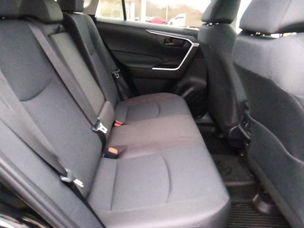 New 2025 Toyota RAV4 LE image 28