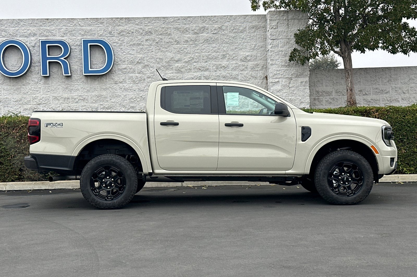 New 2025 Ford Ranger XLT w/ FX4 Off-Road Package image 3